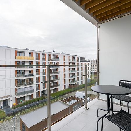 Premium Apartments Poznan Airport By Noclegi Renters エクステリア 写真