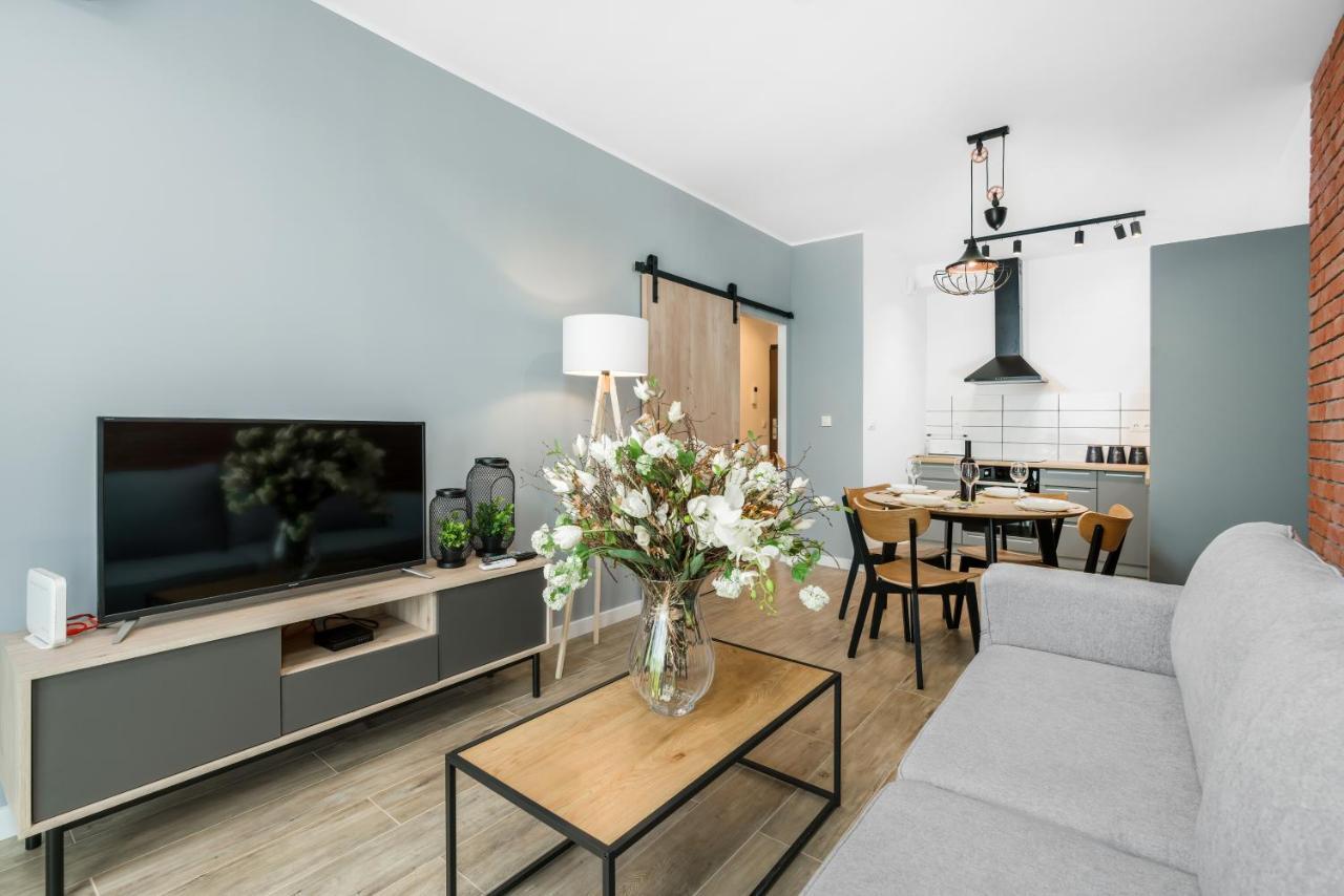 Premium Apartments Poznan Airport By Noclegi Renters エクステリア 写真