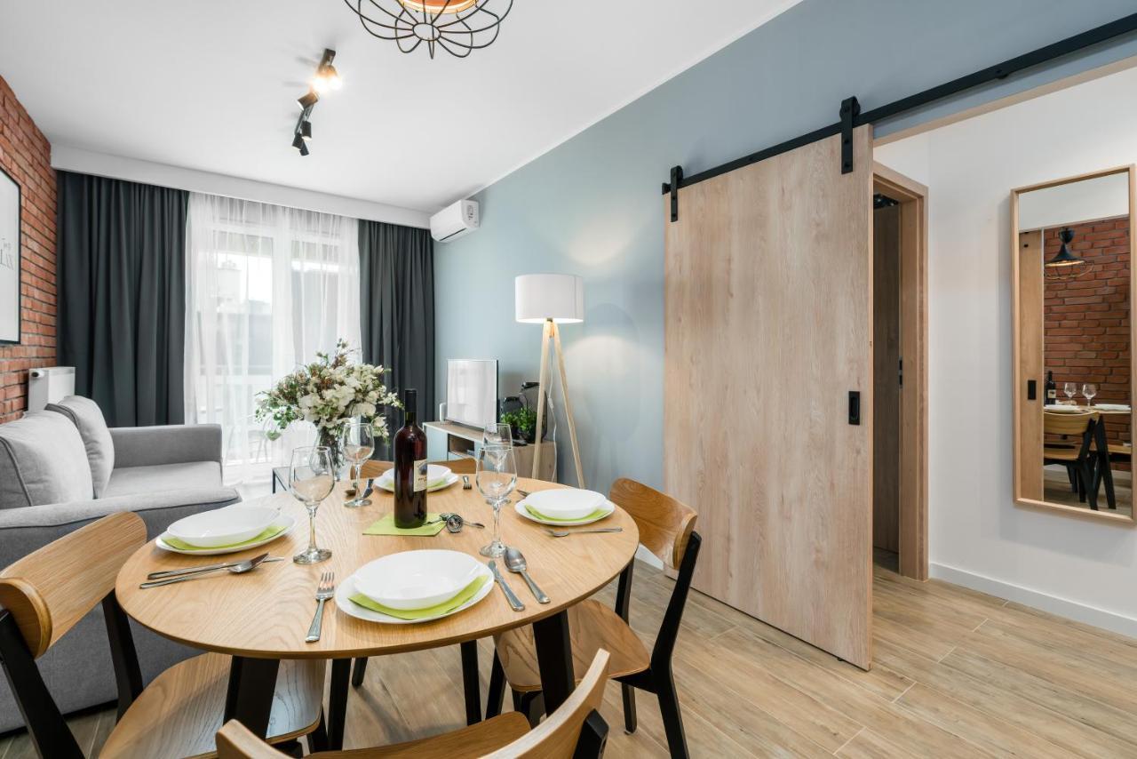 Premium Apartments Poznan Airport By Noclegi Renters エクステリア 写真