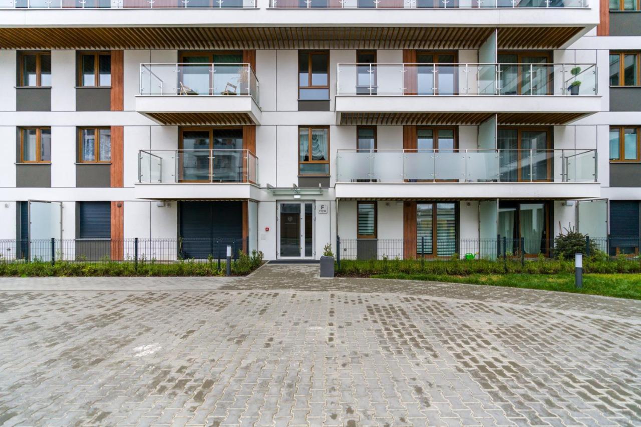 Premium Apartments Poznan Airport By Noclegi Renters エクステリア 写真