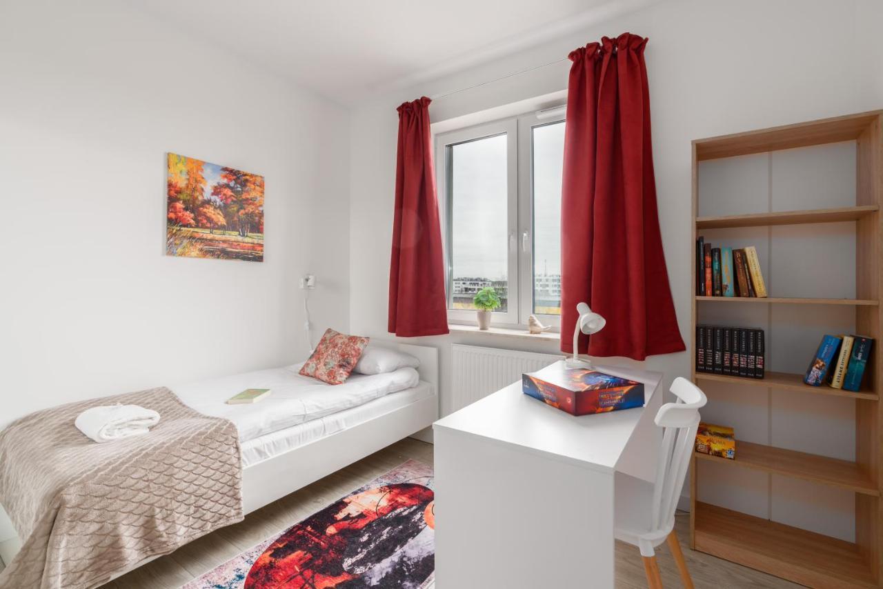 Premium Apartments Poznan Airport By Noclegi Renters エクステリア 写真